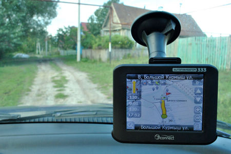 2011 / week 41 Kazeevka on a Navitel display (daily data exports). OpenStreetMap is the only map giving door-to-door navigation in some villages in Russia. Казеевка на экране навигатора Навител (см. ежедневные выгрузки). ОпенСтритМап — единственная карта, которая позволяет строить маршруты от двери до двери в некоторых деревнях России.