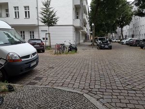 Unmarkierter Überweg Allerstraße.jpg