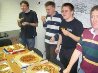 2nd-hack-weekend-2008-pizza1.jpg