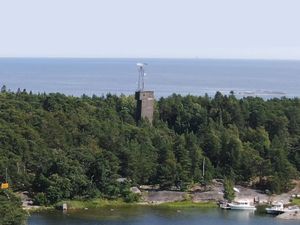 Tower Eestiluoto.jpg